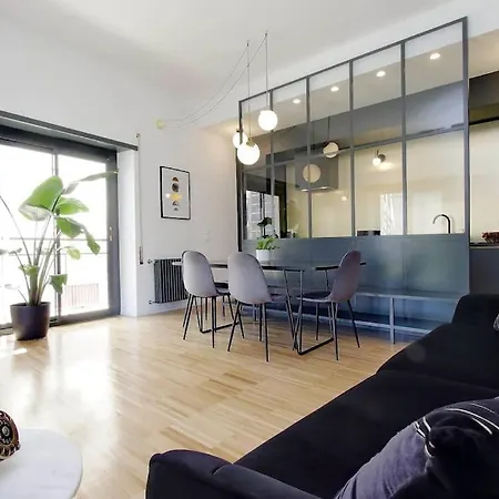 Apartment Ych Trilocale Finemente Arredato Vicino Metro Rome